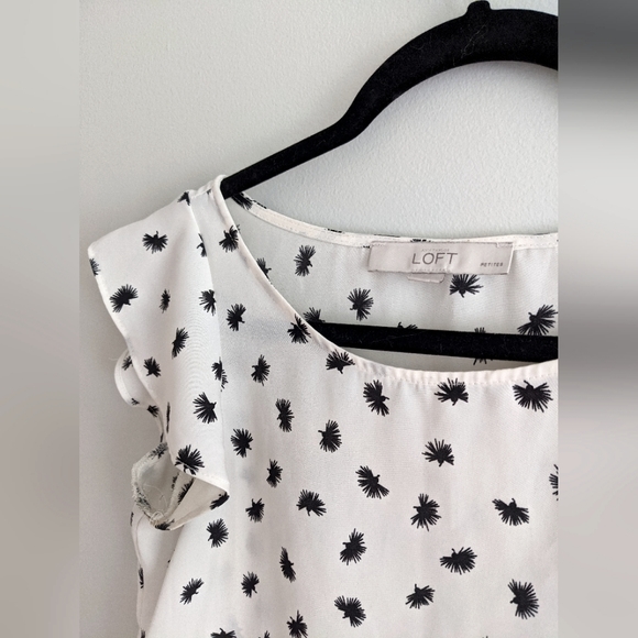 Loft Petites Ruffle Cap-Sleeved Patterned Blouse - Picture 4 of 4